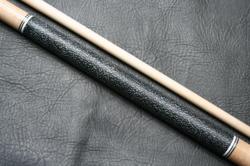 Mezz Cues (AXi-N) feat. WD700 Shaft! Made in Japan! w/Free Mezz Cues (AXi-N) feat. WD700 Shaft! Made in Japan! w/Free