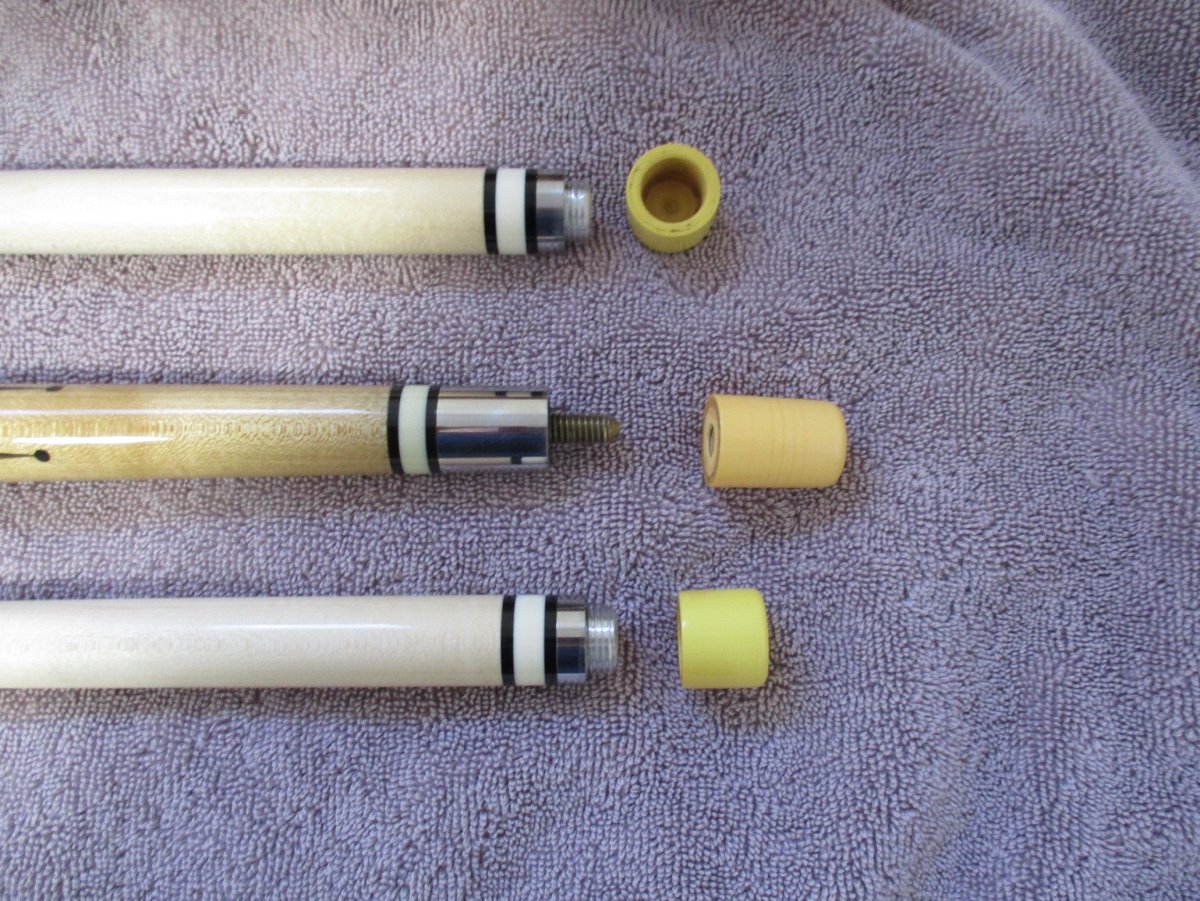 1 1972 Deluxe Champion  joint.JPG