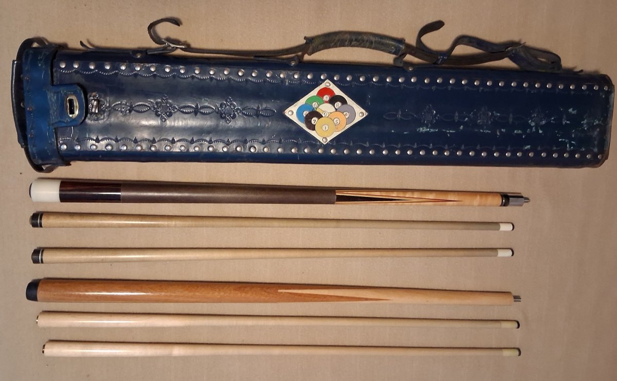 1 BLUE case and contents.jpg