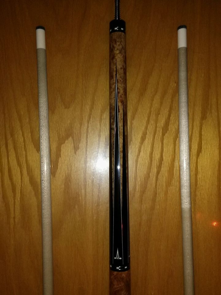 Is everyone familiar with Kent Davis Custom Cues Is everyone familiar with Kent Davis Custom Cues