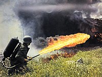 200px-German_soldier_with_flamethrower_c1941 (1).jpg