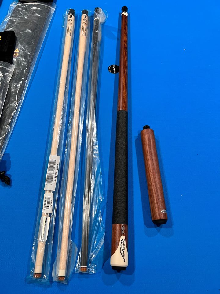 Sold - Predator Limited P3 Rosewood mr 626 Pool Cue with Sold - Predator Limited P3 Rosewood mr 626 Pool Cue with