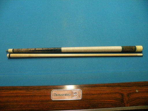 Please help identify this Meucci Original Cue | AzBilliards