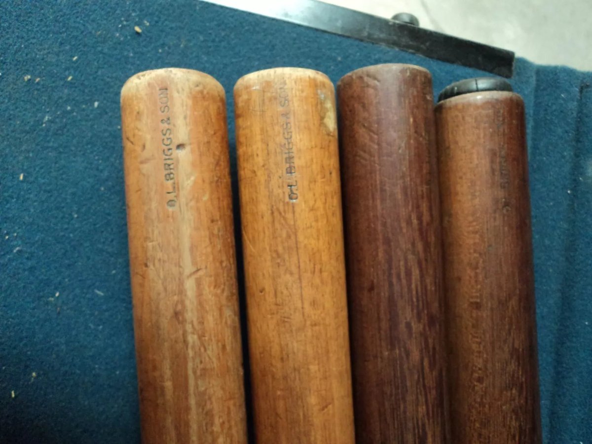 Briggs cue etching on cue.jpg
