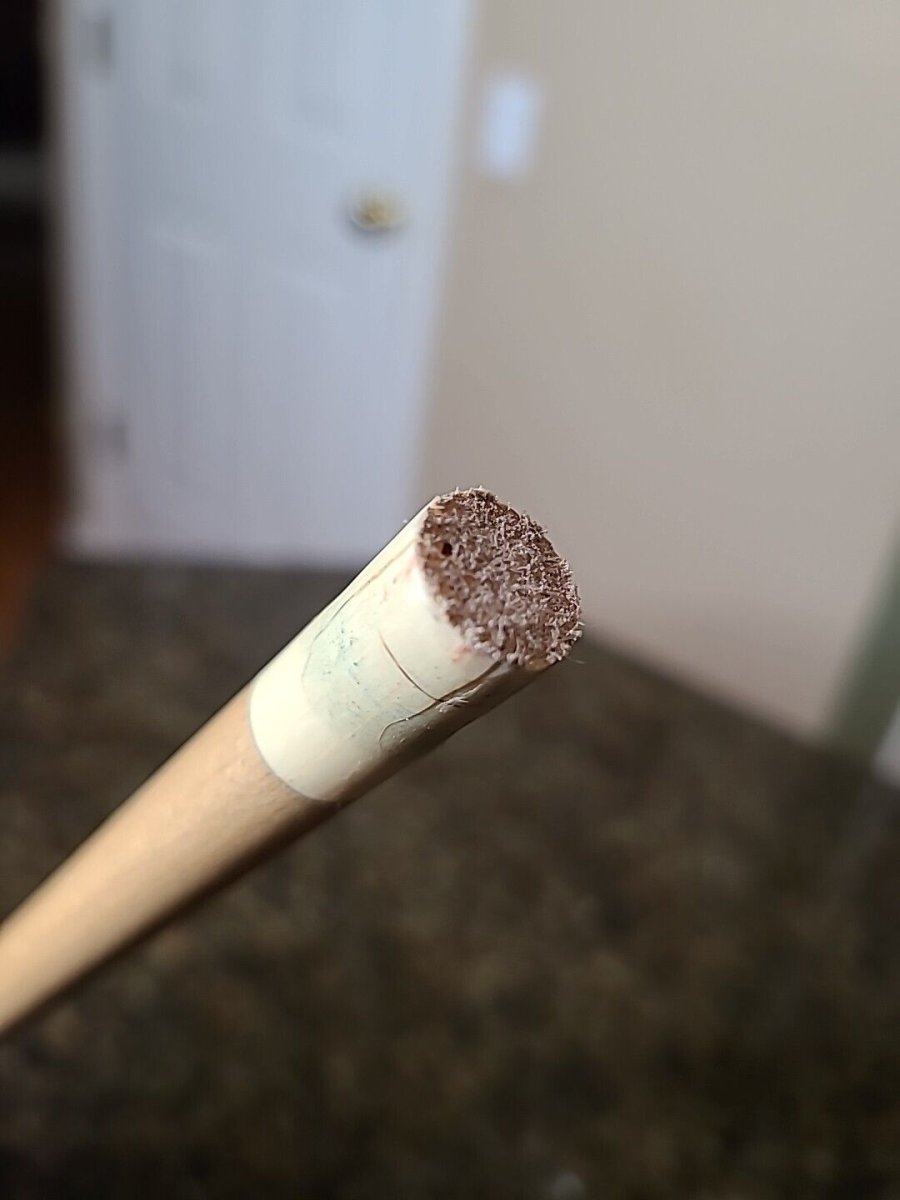 Broken ferrule on Mali cue.jpg
