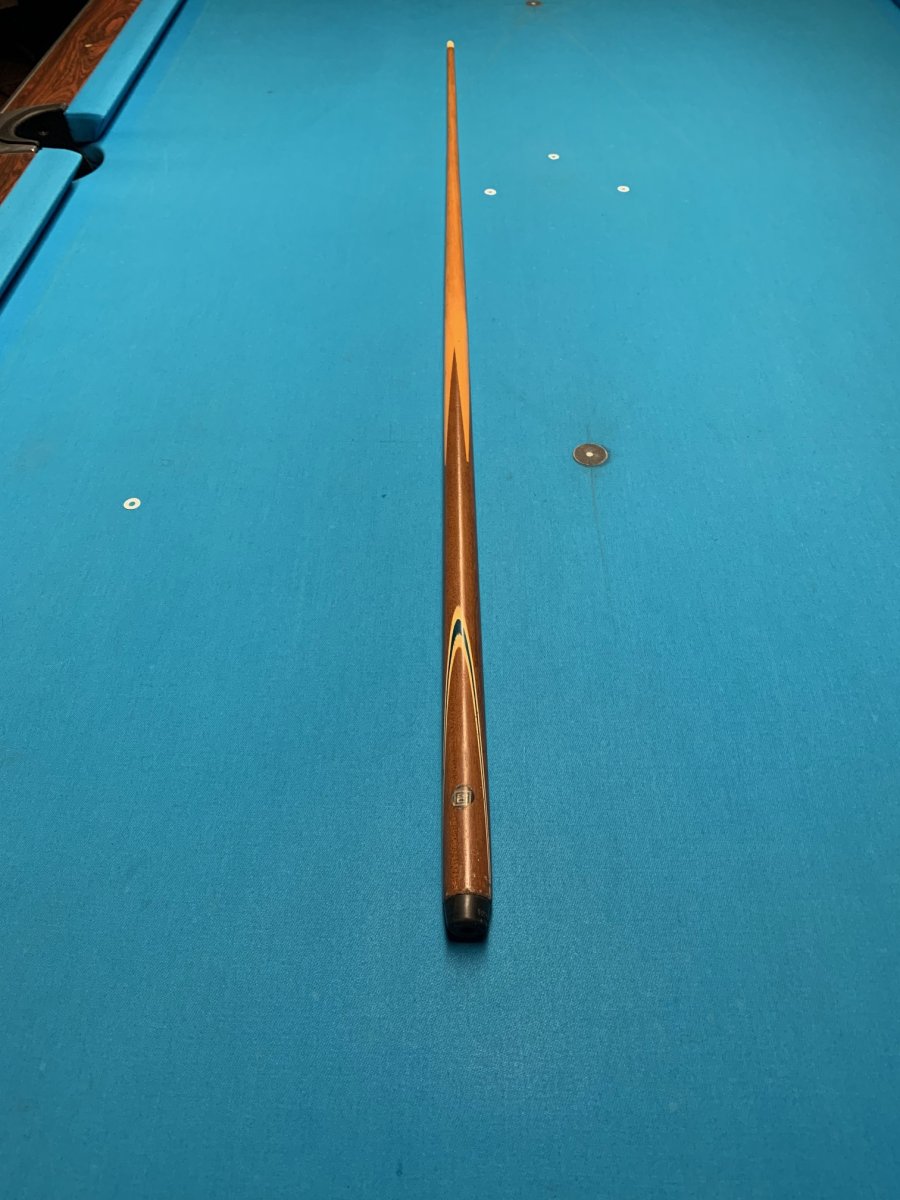 brunswick cue.jpg