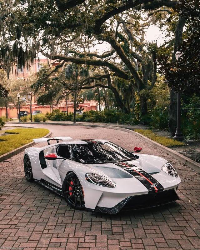 ford GT MK II.jpg