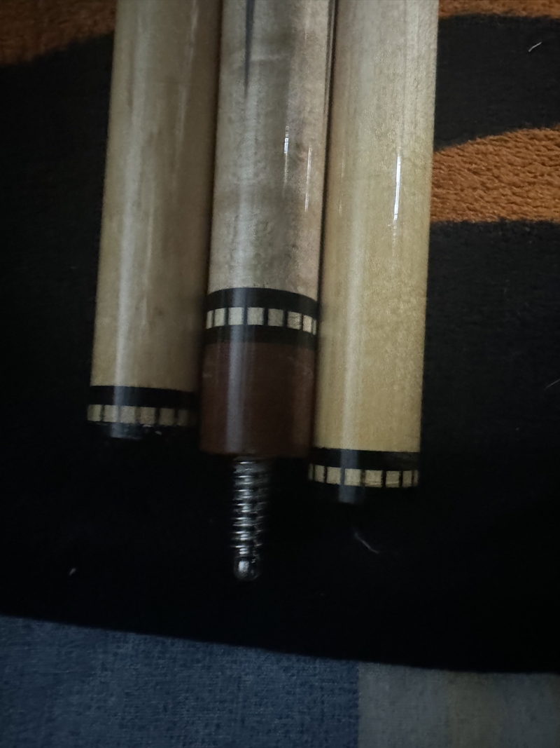 Huckleberry (1).jpeg