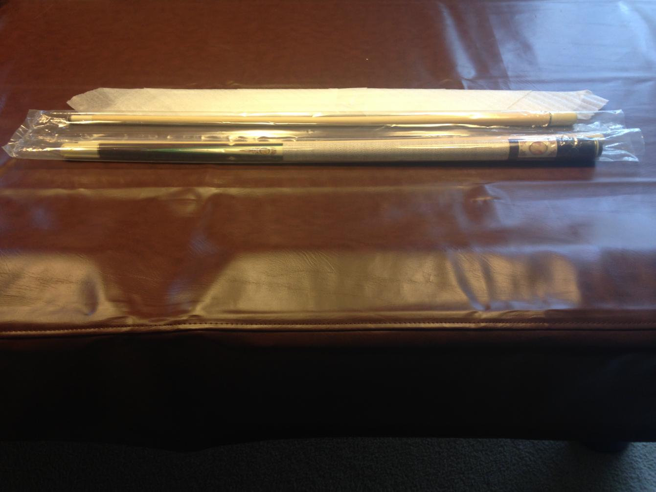 Meucci 97-28 Cameo Cue (Brand New) | AzBilliards Forums Meucci 97-28 Cameo Cue (Brand New) | AzBilliards Forums