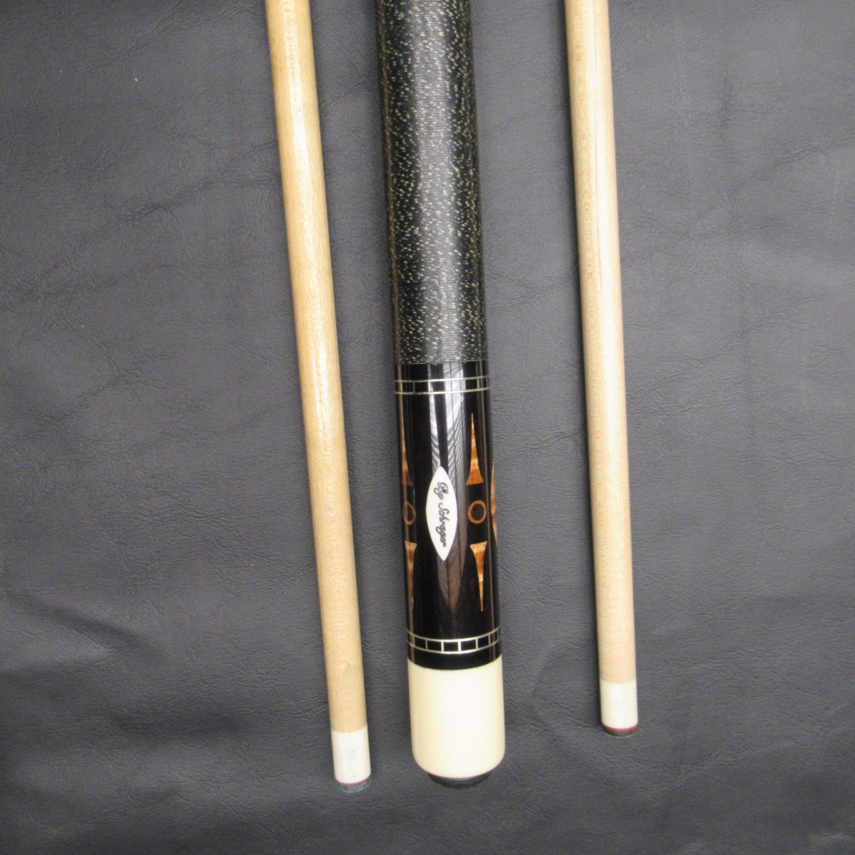 Bert Schrager Classic 6-Point Unsigned Cue.. Seeking Info