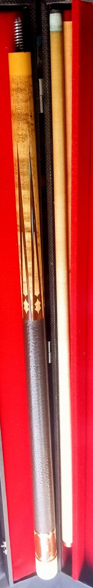 Bert Schrager Classic 6-Point Unsigned Cue.. Seeking Info