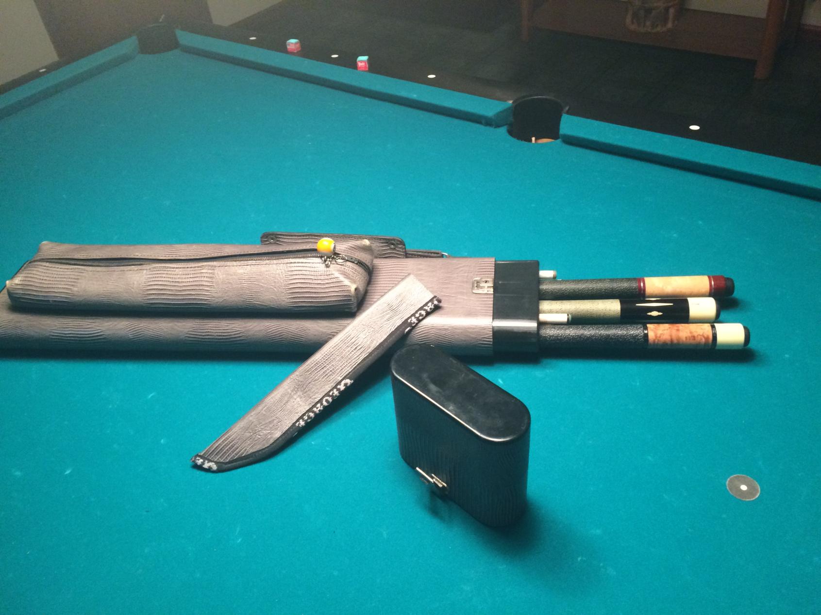 Show us those vintage it's George cases! | AzBilliards Forums