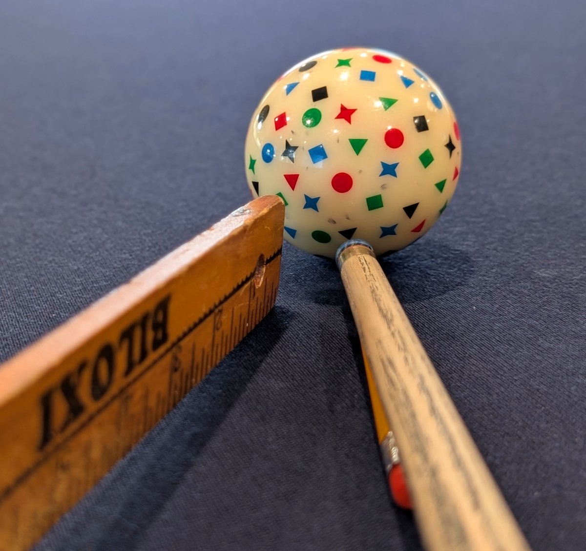 Mensabum_close up of cue ball contact points_smaller.jpg