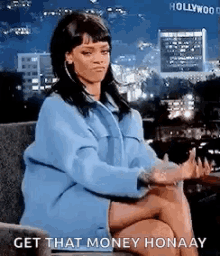 money-rihanna.gif