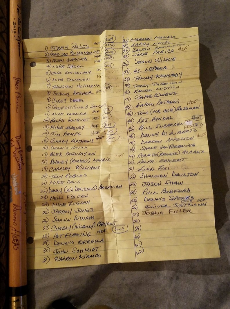 PAULIES SIGNED CUE.jpg