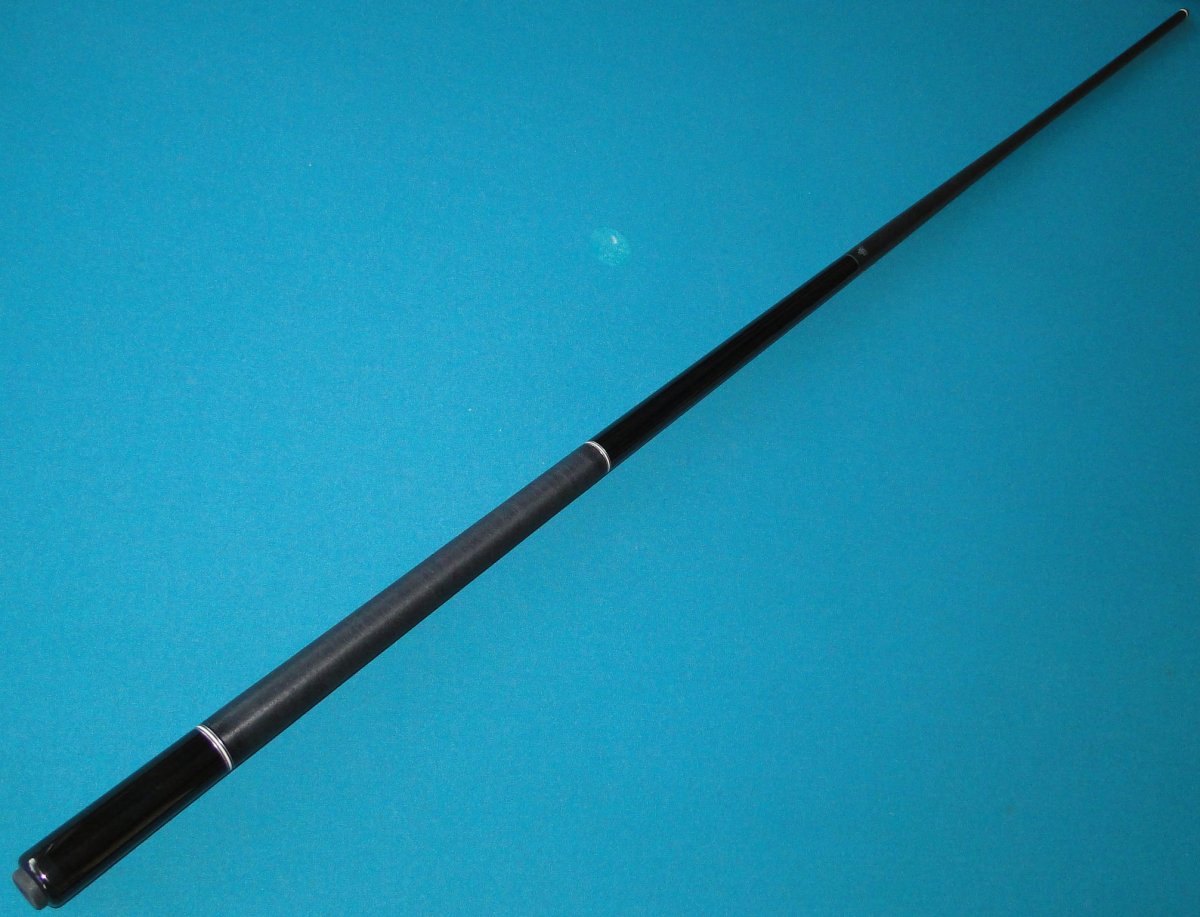 pechauer-cue-ebony-1-rogue.jpg