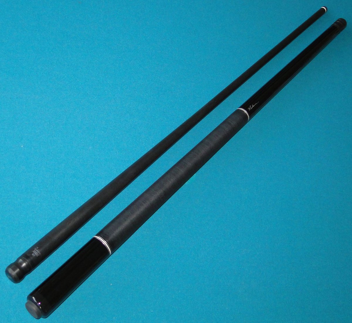 pechauer-cue-ebony-1-rogue1.jpg