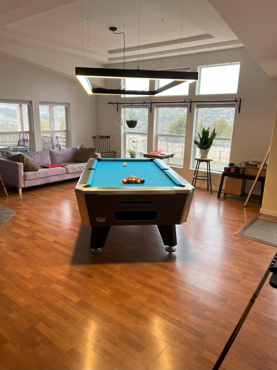 poolTableSm.jpg
