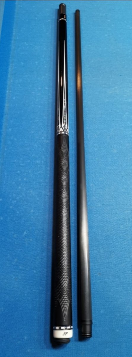 Jflowers cue Limited edition - Carbon Shaft | AzBilliards Forums