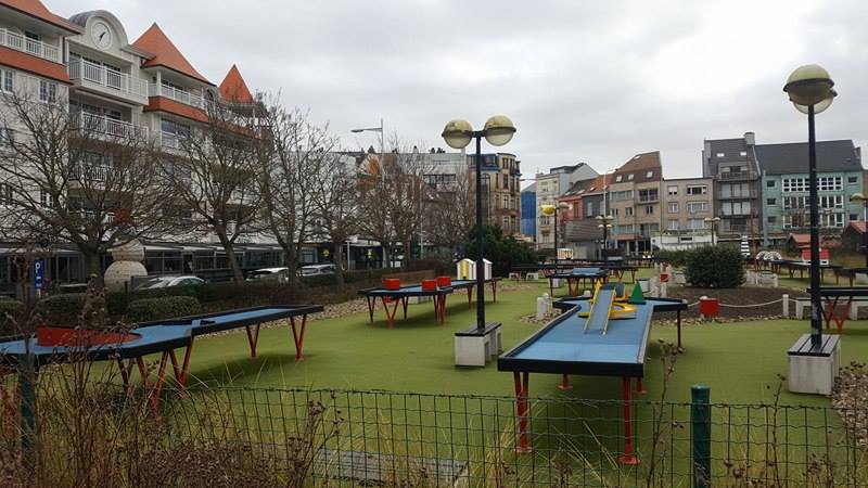 Snooker Golf Minigolf in Blankenberge Belgium 110117 low-res (6).jpg