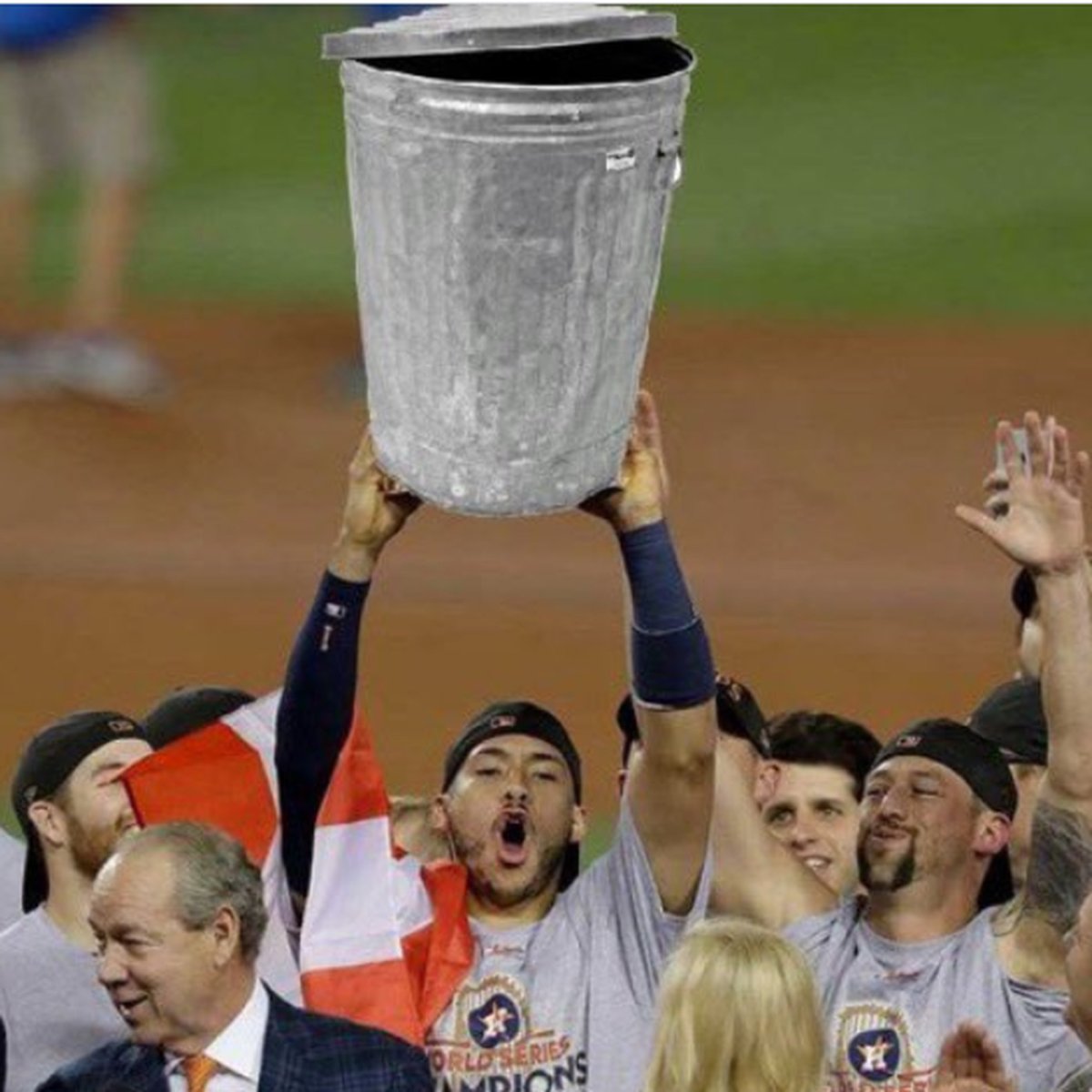 trash_can (1).jpg