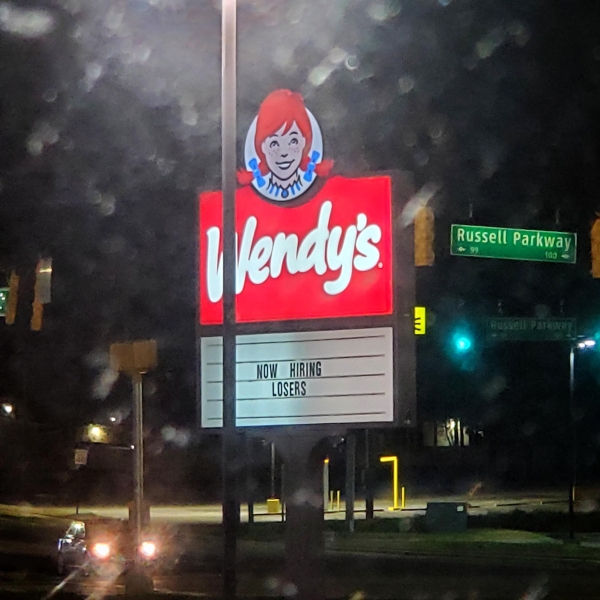 v9qxuy8vllk81.jpg