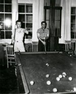 tonycurtisandbobbydarin.jpg