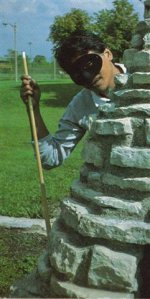 Efren hiding (Small).jpg