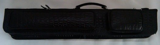 alligator-blk. butterfly cue case.jpg