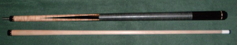 Rick Howard cue 002.JPG