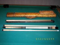 pool cues 004.jpg