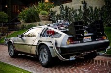 back-to-the-future-delorean-time-machine-replica.jpg