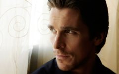 ws_Christian_Bale_Portret_1280x800.jpg
