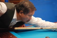 Efren profile small.jpg