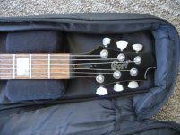 guitar 002.jpg