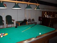 pool room cues 038.jpg