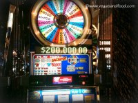 slot-machine-wheel-of-fortune100.jpg