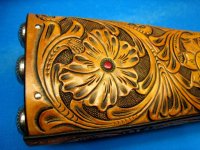 rusty-m-case-bott-flower.jpg