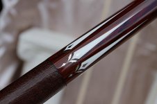 cue1069-2.jpg