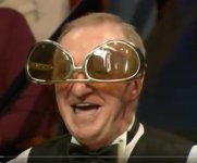 DennisTaylorGlasses.jpg