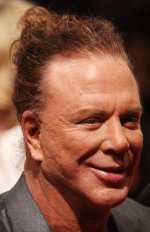 600full-mickey-rourke.jpg