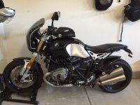 BMW r9T.JPG