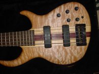 BassGuitar11.JPG