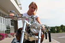 Jasmin_Ouschan_2[1].jpg