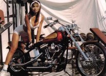 BikerBabes16.JPG