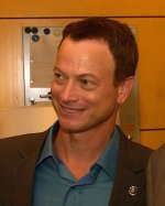 482px-Gary_Sinise.jpg