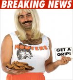 0112_hooters_bn.jpg