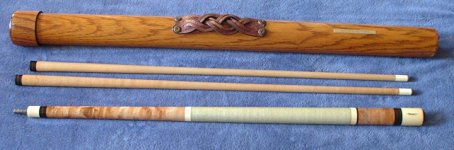 poolcue2sm.jpg poolcue2sm.jpg