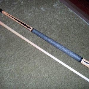 Olivier 2
This is the first Custom cue I ever owned