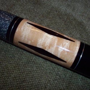 Olivier 3
This is the first Custom cue I ever owned